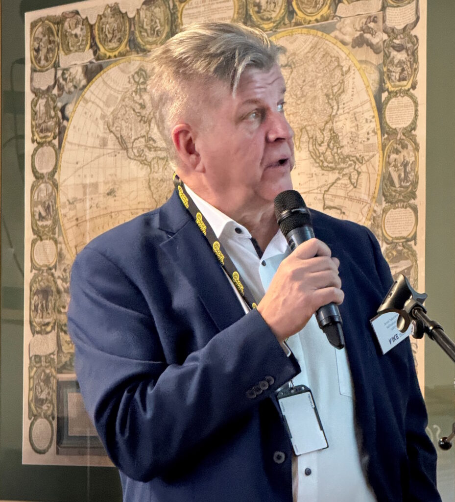 SUVI ry:n toiminnanjohtaja Jarmo Talasrinne kertoi, että yhdistys on jäsentensä vientikaupan konkreettinen edistäjä ja mahdollistaja. Kuva Horst Neumann, VIKE-hanke.